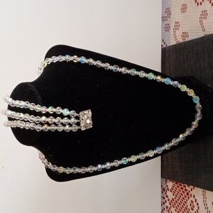 Vintage iradescent beaded necklace and bracelet set